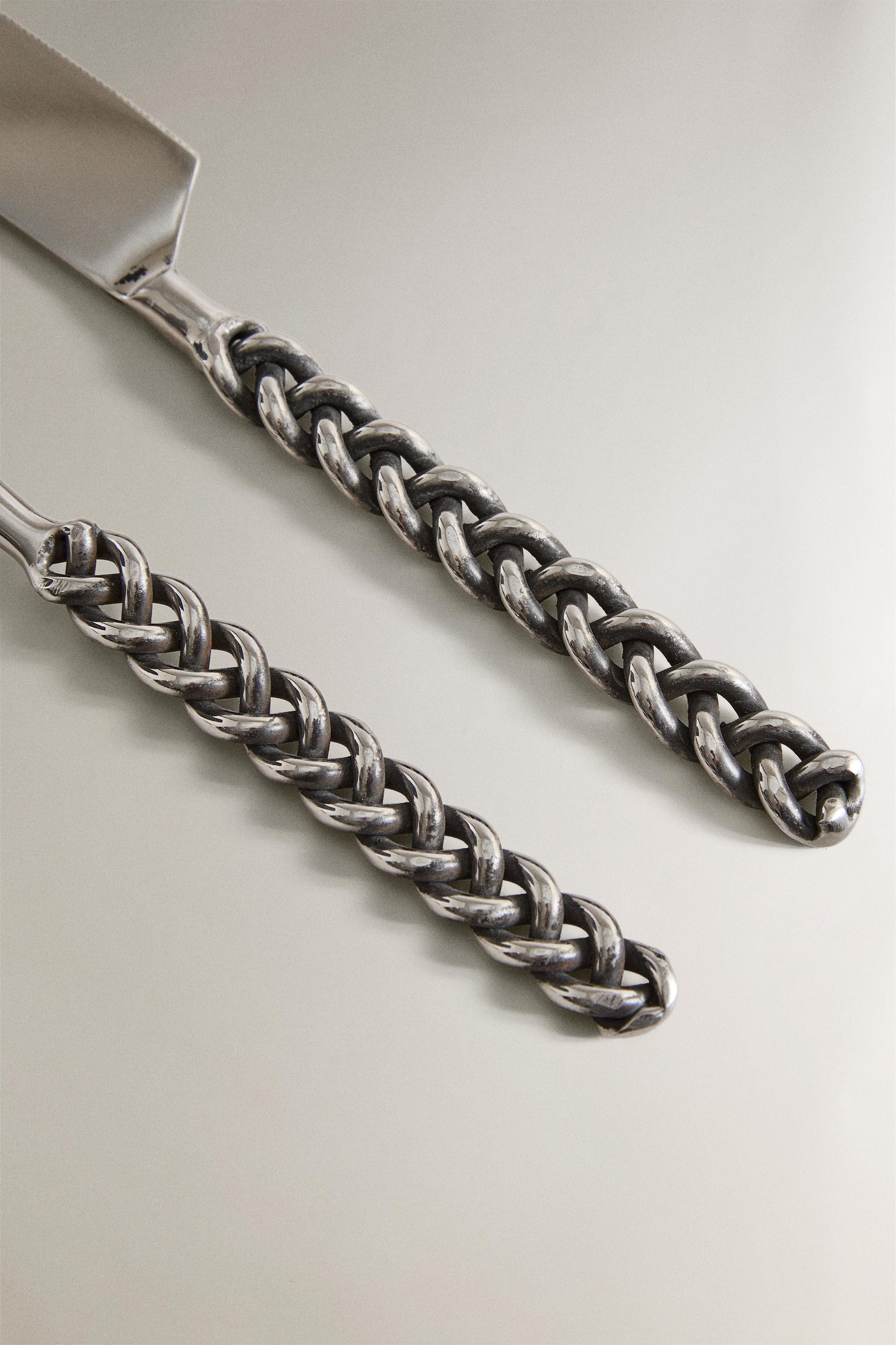 CAKE SLIDES AND KNIFE SET WITH BRAIDED METAL HANDLE